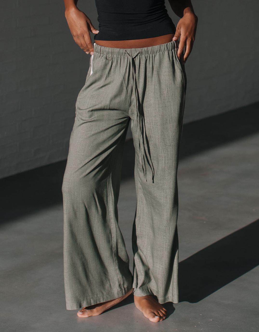 132-fashion-berlin-racer-stripe-pant-khaki-white-womens-clothing