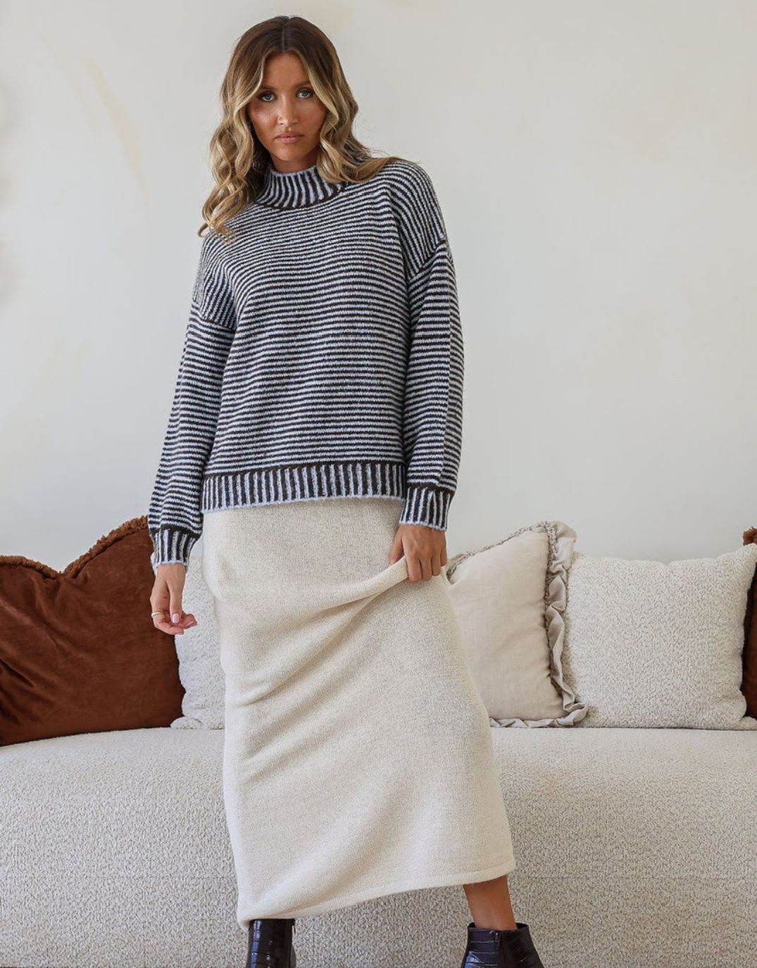 132-fashion-billie-stripe-knit-chocolate-powder-blue-womens-clothing