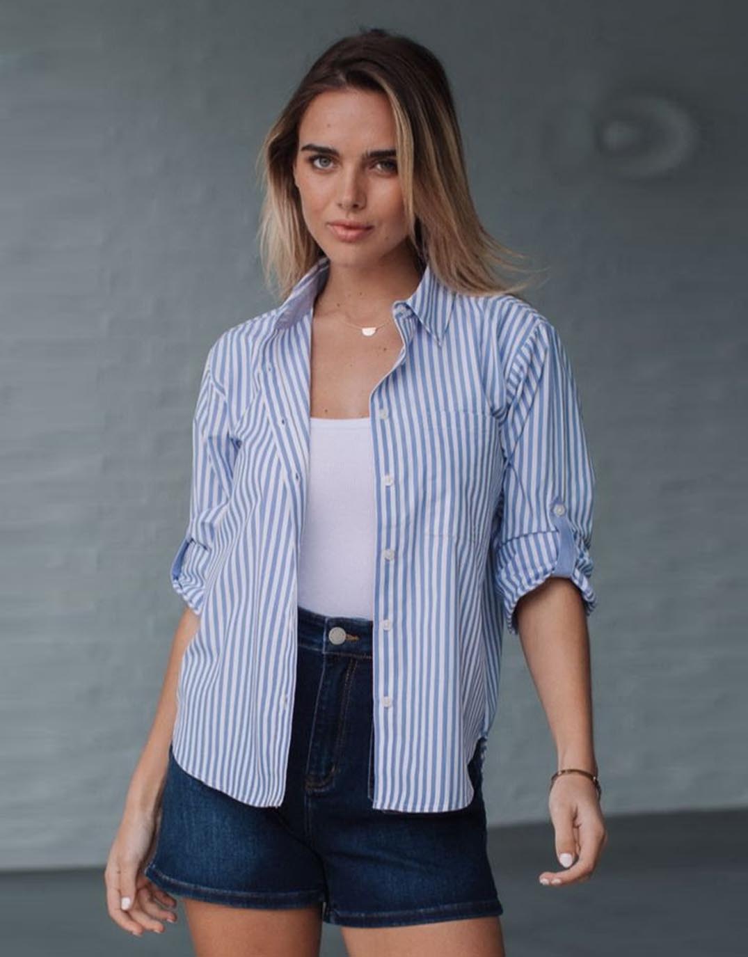 Romi Roll Tab Shirt - Blue/White