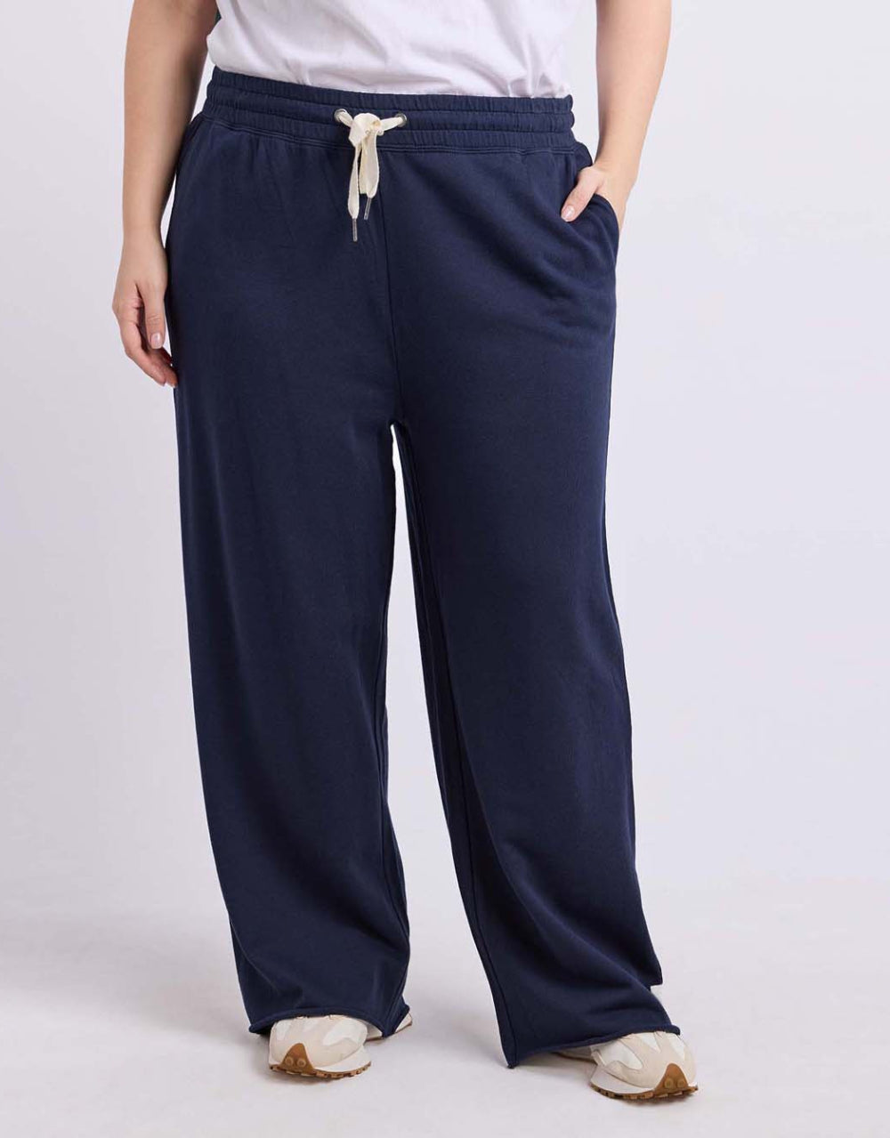 Gab Trackpant - Dark Sapphire