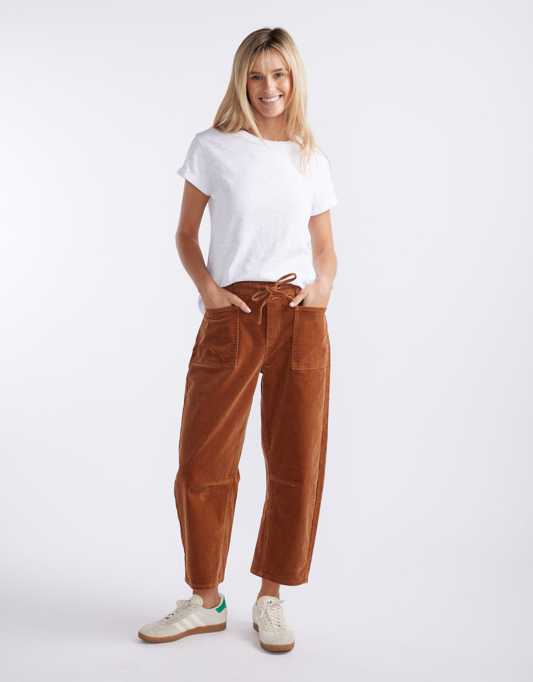 Cord Leo Barrel Jean - Camel