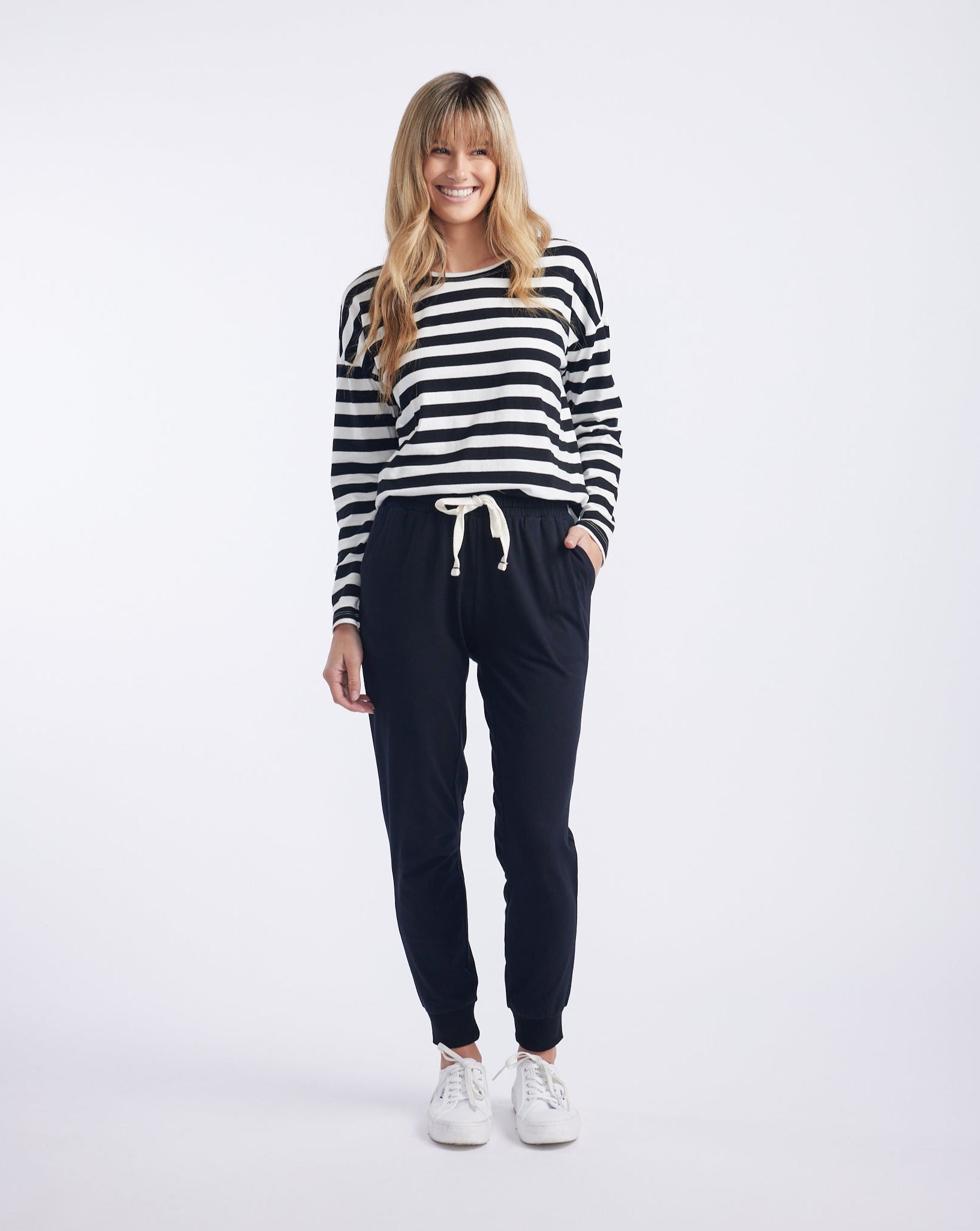 white-co-the-sunday-lounge-pant-black-womens-clothing