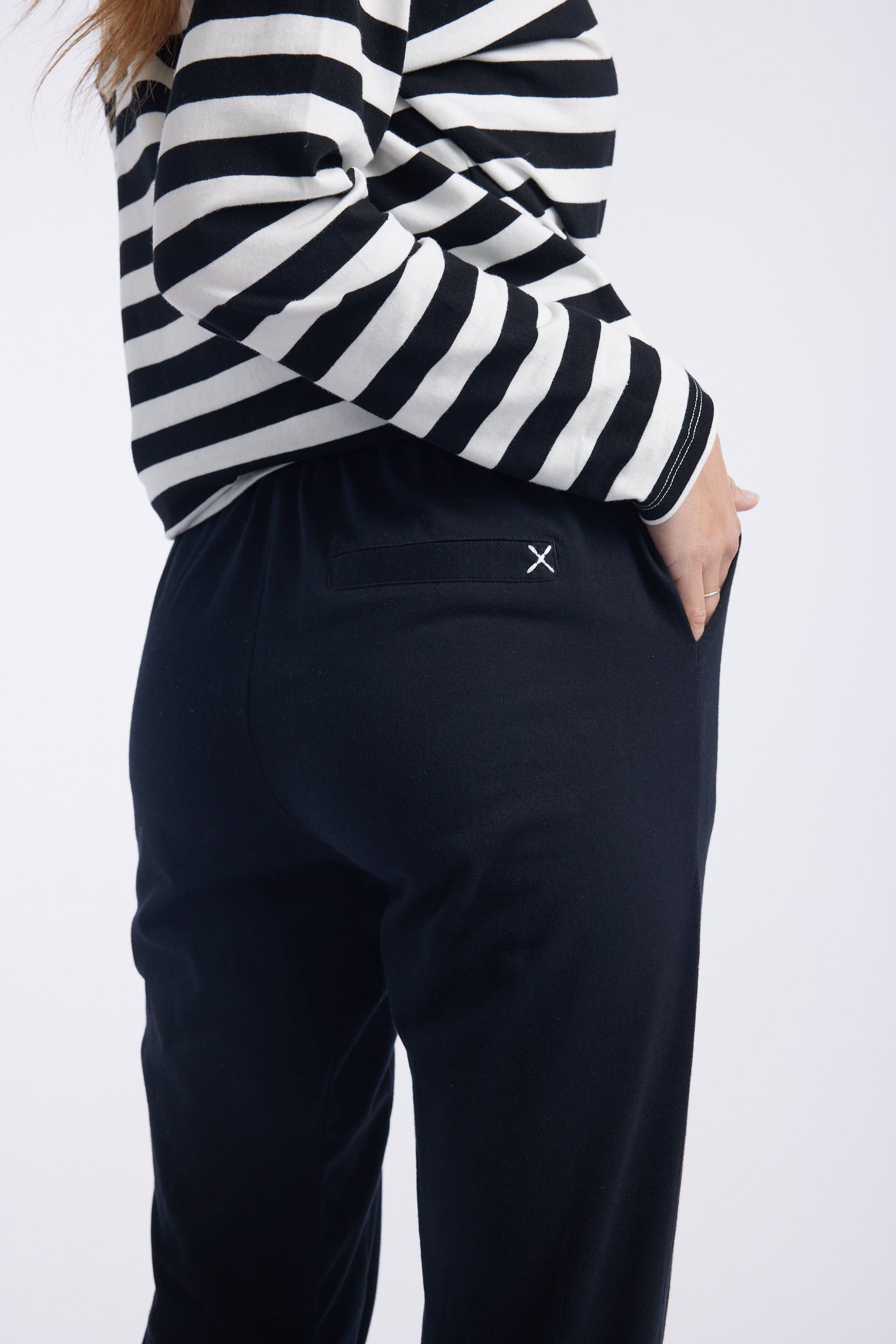 white-co-the-sunday-lounge-pant-black-womens-clothing