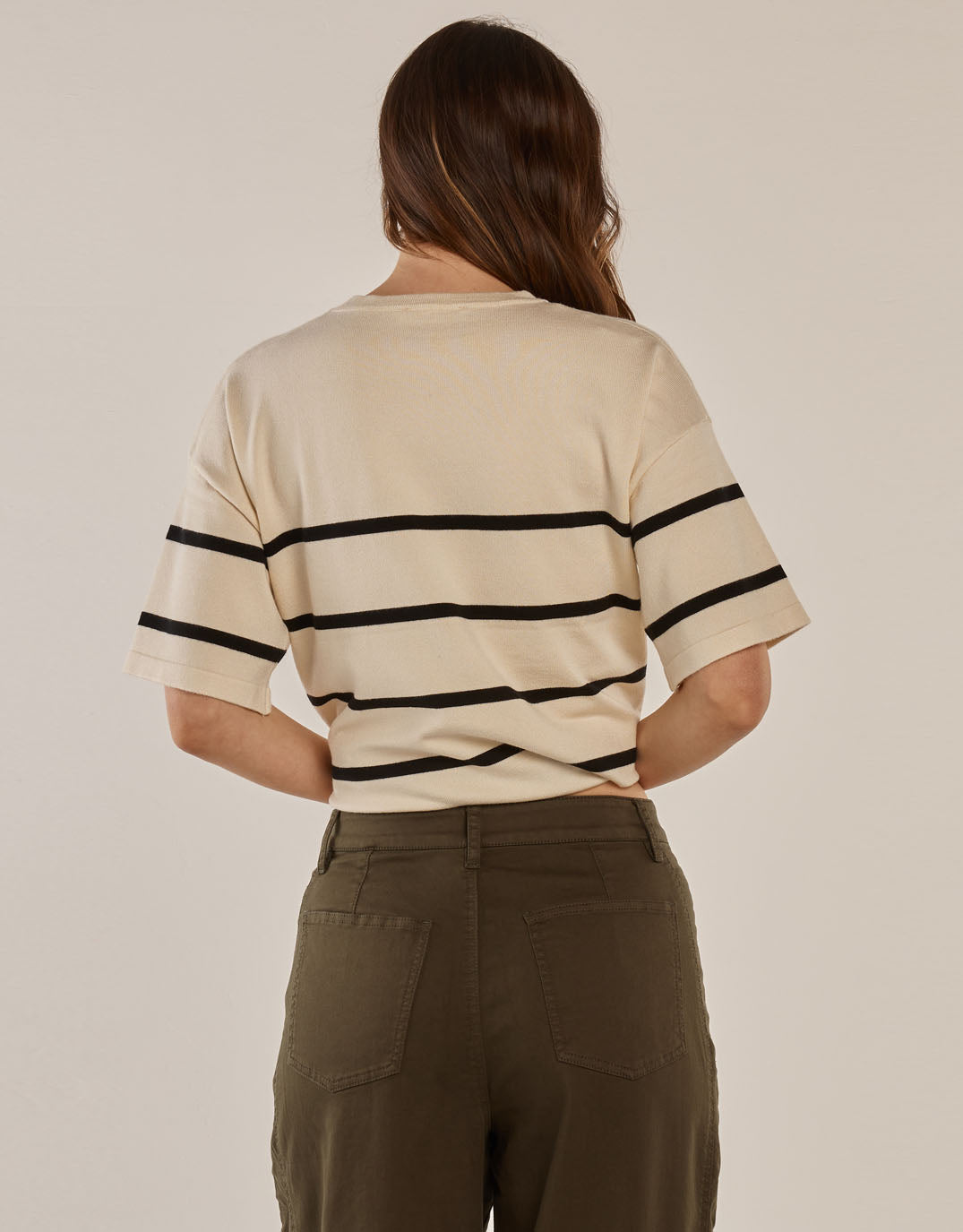 betty-basics-bailey-box-sweater-cream-licorice-womens-clothing