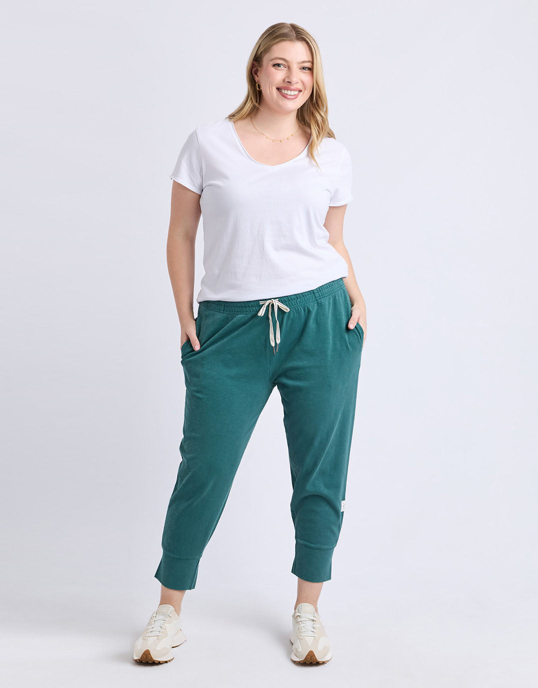 elm-3-4-brunch-pant-teal-womens-clothing