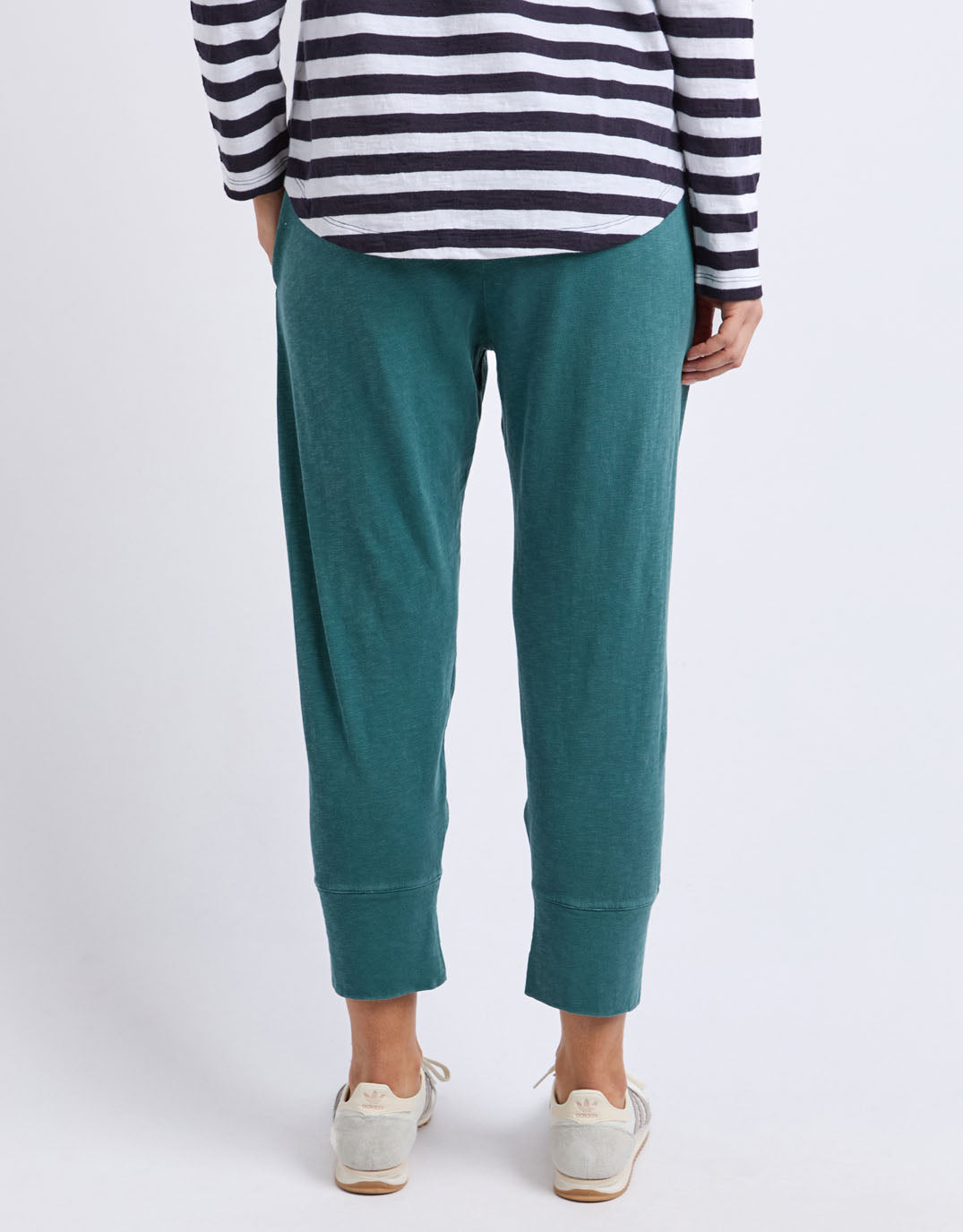 elm-3-4-brunch-pant-teal-womens-clothing