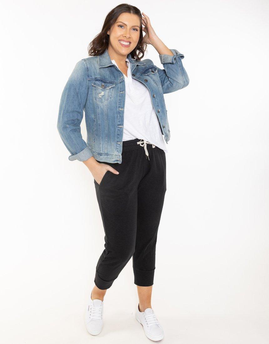 Elm - 3/4 Brunch Pants - Black - White & Co Living Pants