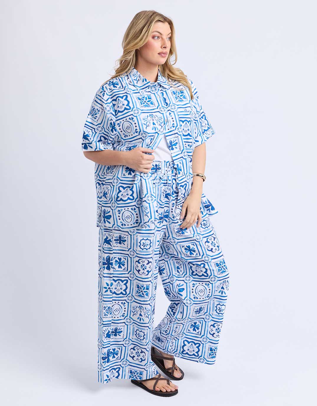 elm-dolce-tile-shirt-ocean-tile-print-womens-clothing