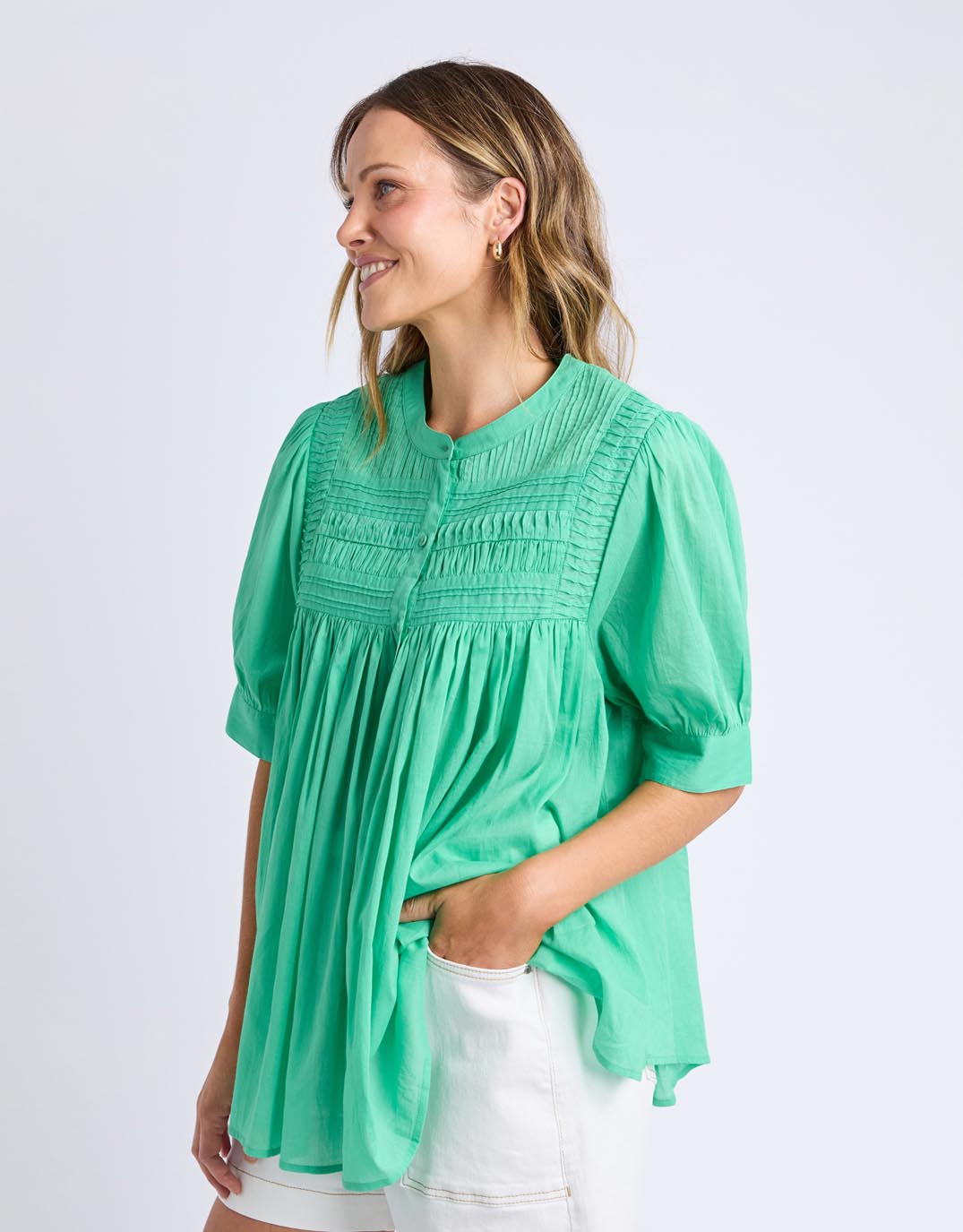 elm-monty-short-sleeve-shirt-gumdrop-green-womens-clothing