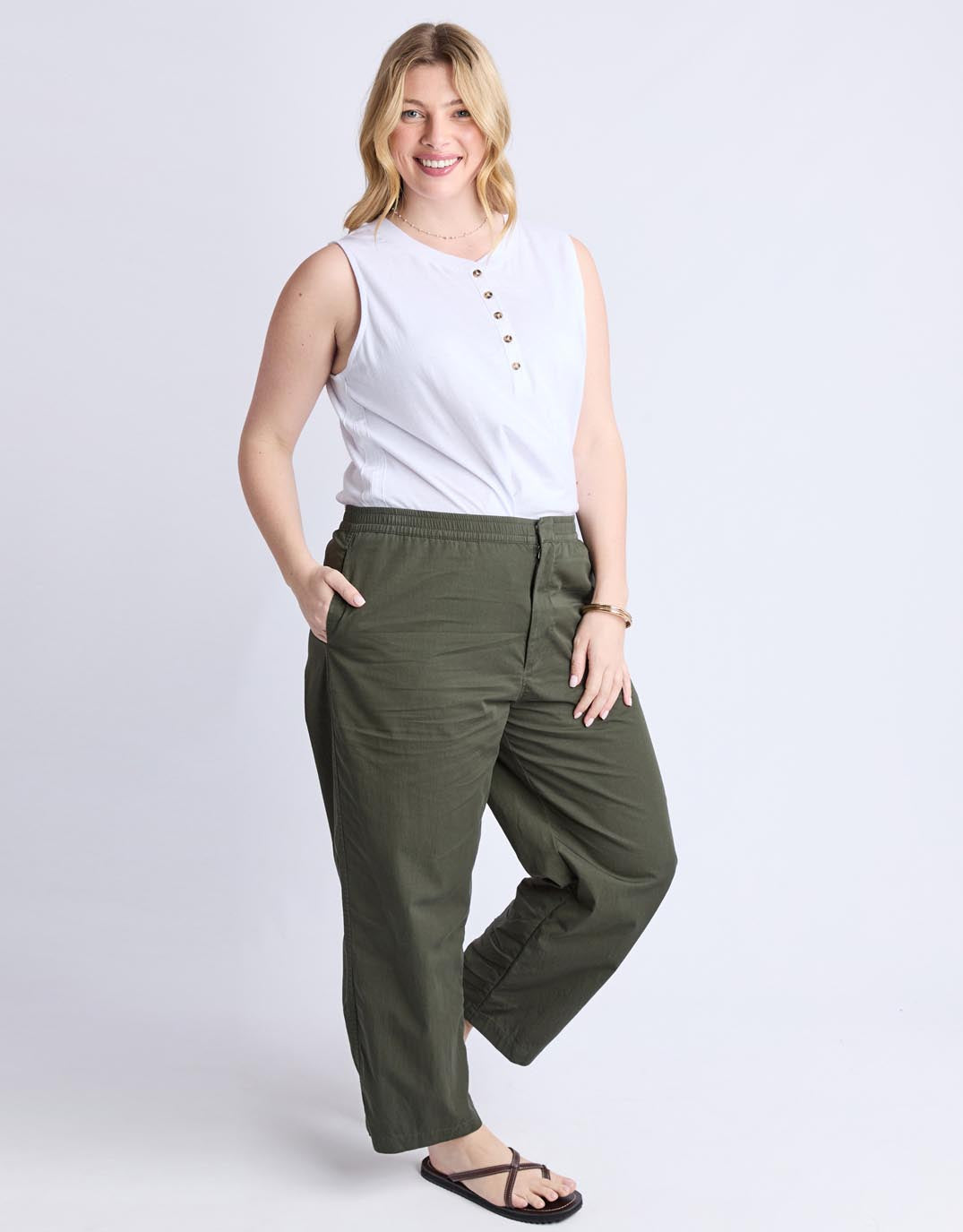elm-relaxed-ankle-pant-khaki-womens-clothing