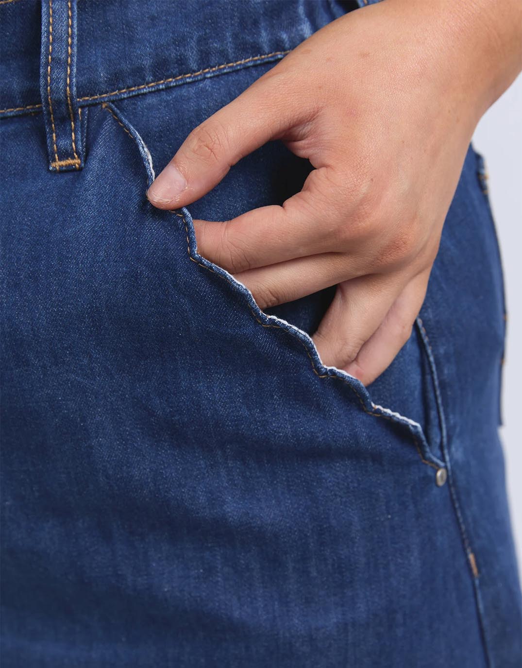 elm-scallop-edge-denim-skirt-mid-blue-wash-womens-clothing