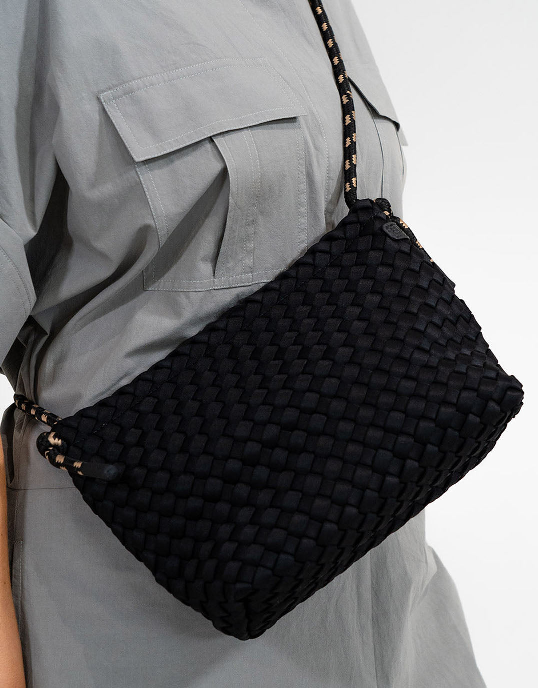 elms-kings-panama-cross-body-bag-black