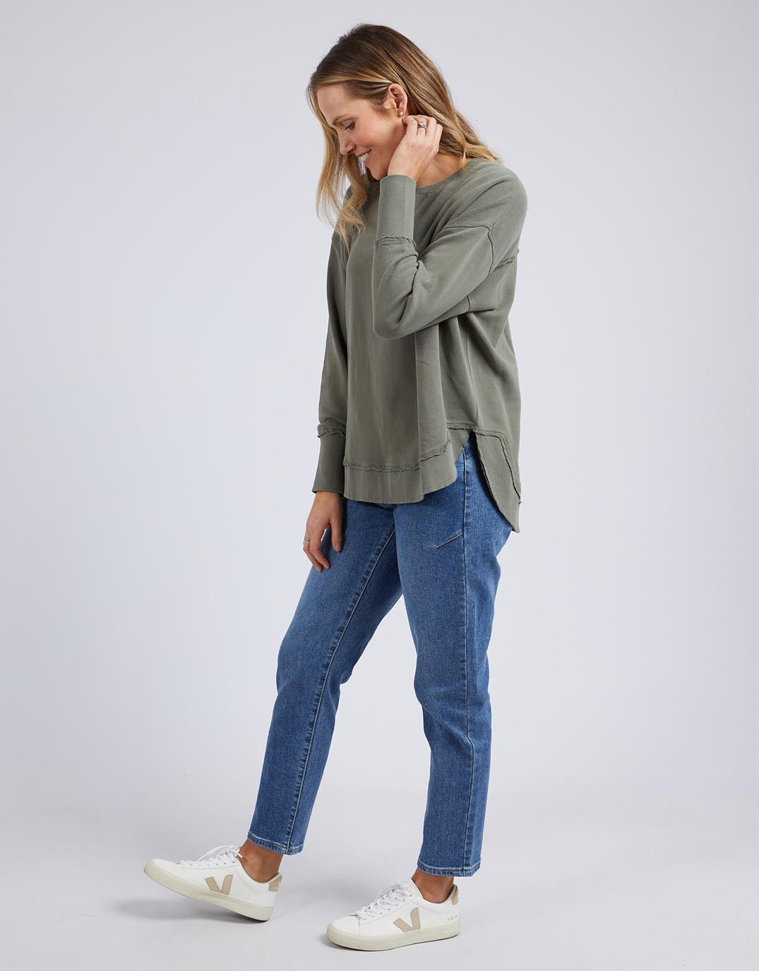 foxwood-delilah-crew-khaki-womens-clothing