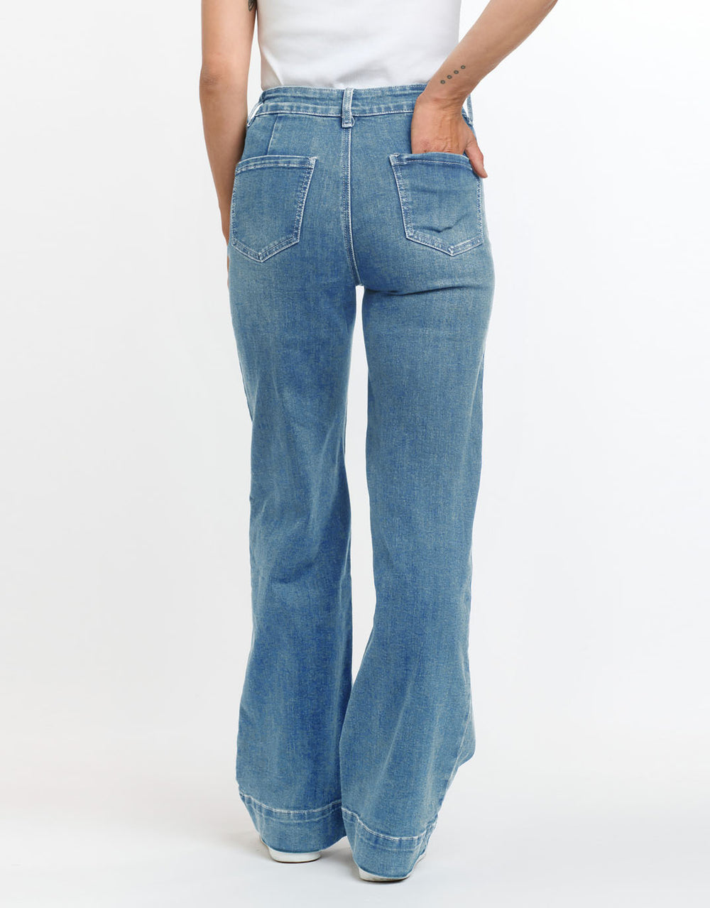 italian-star-bobbi-denim-jeans-light-denim-womens-clothing