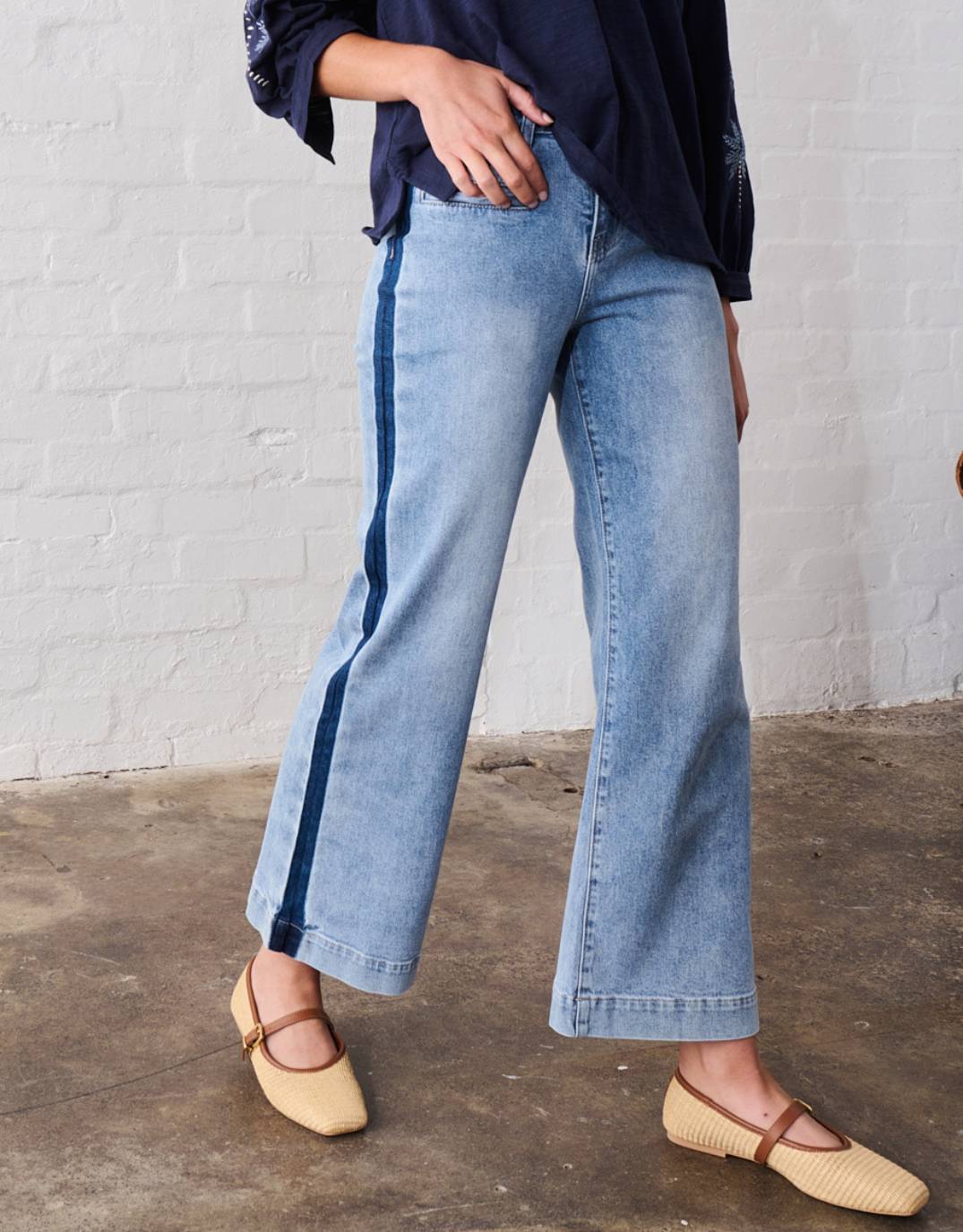 kireina-freya-side-panel-waterfall-womens-clothing