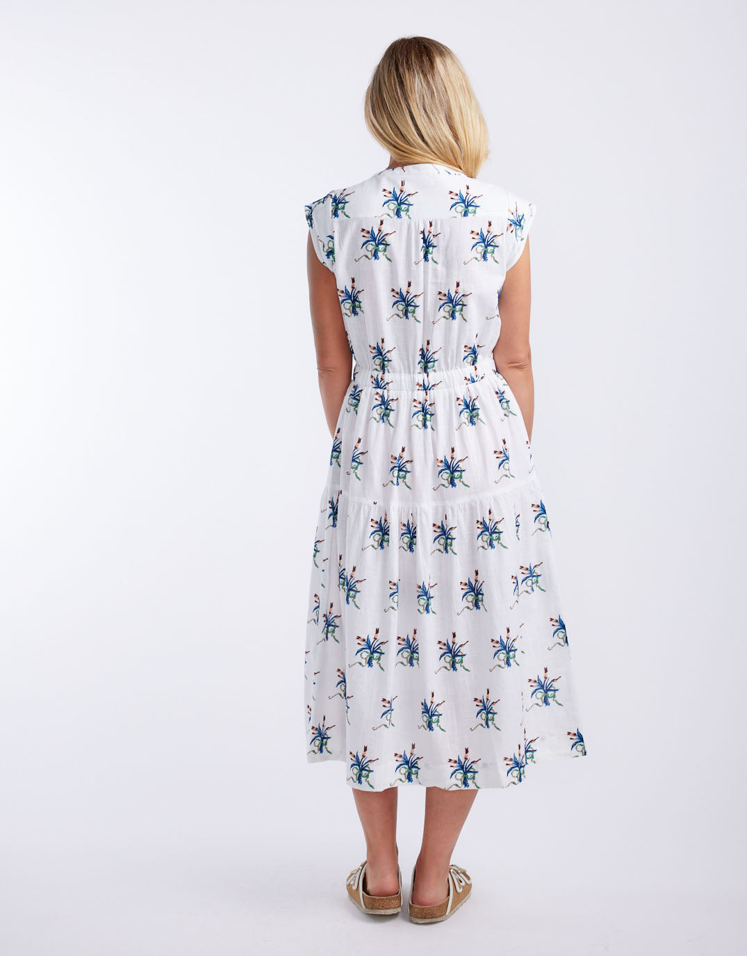 lola-daisy-boo-midi-spray-blue-womens-clothing