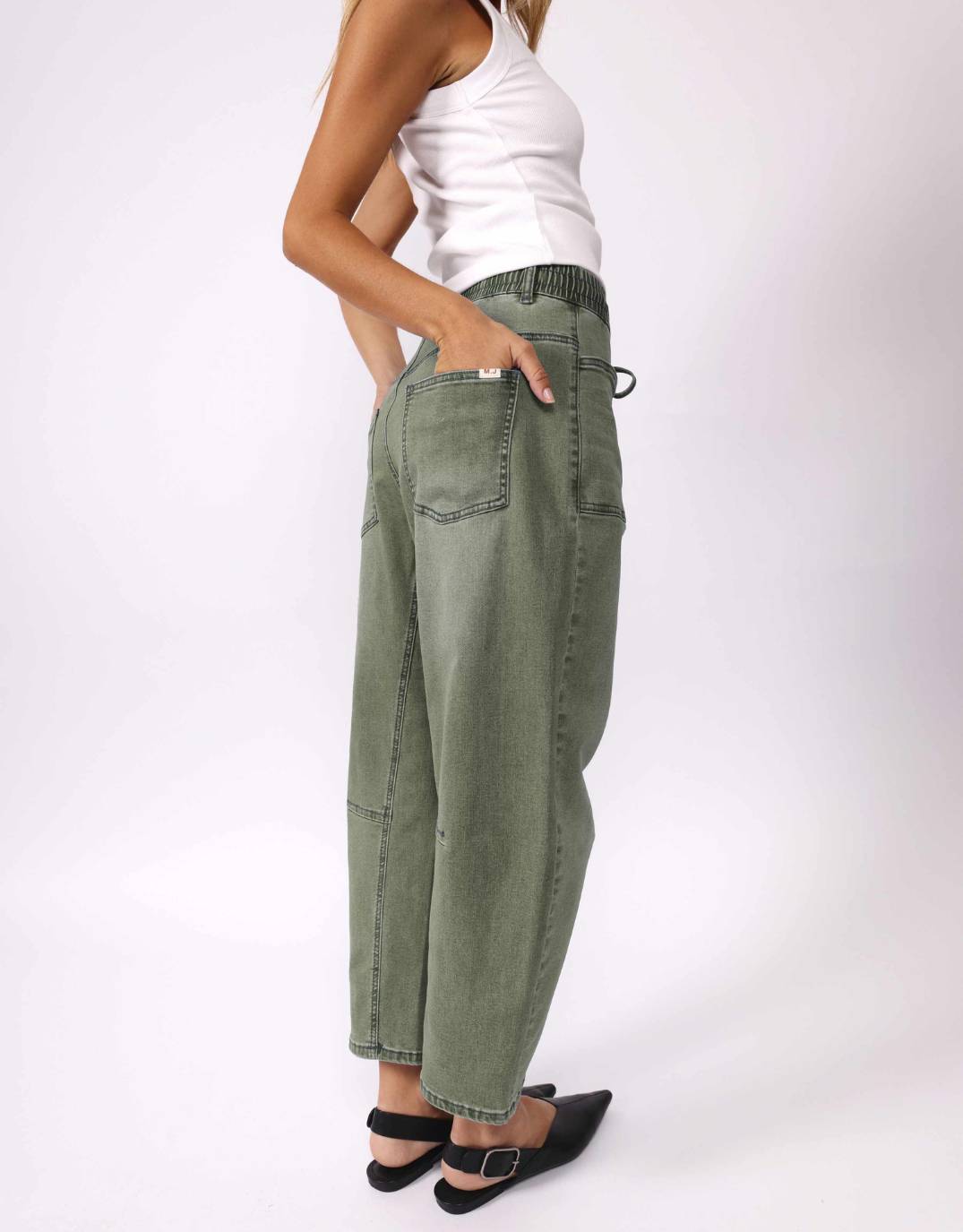 monaco-leo-barrel-jeans-khaki-womens-clothing