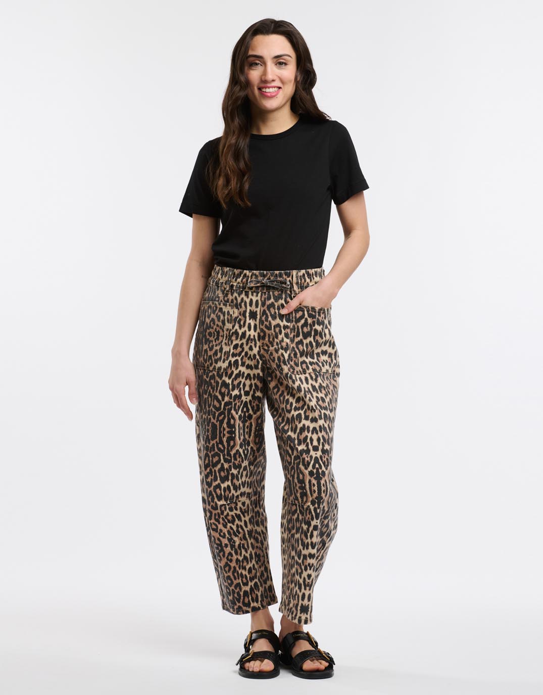 monaco-leo-barrel-jeans-leopard-print-womens-clothing