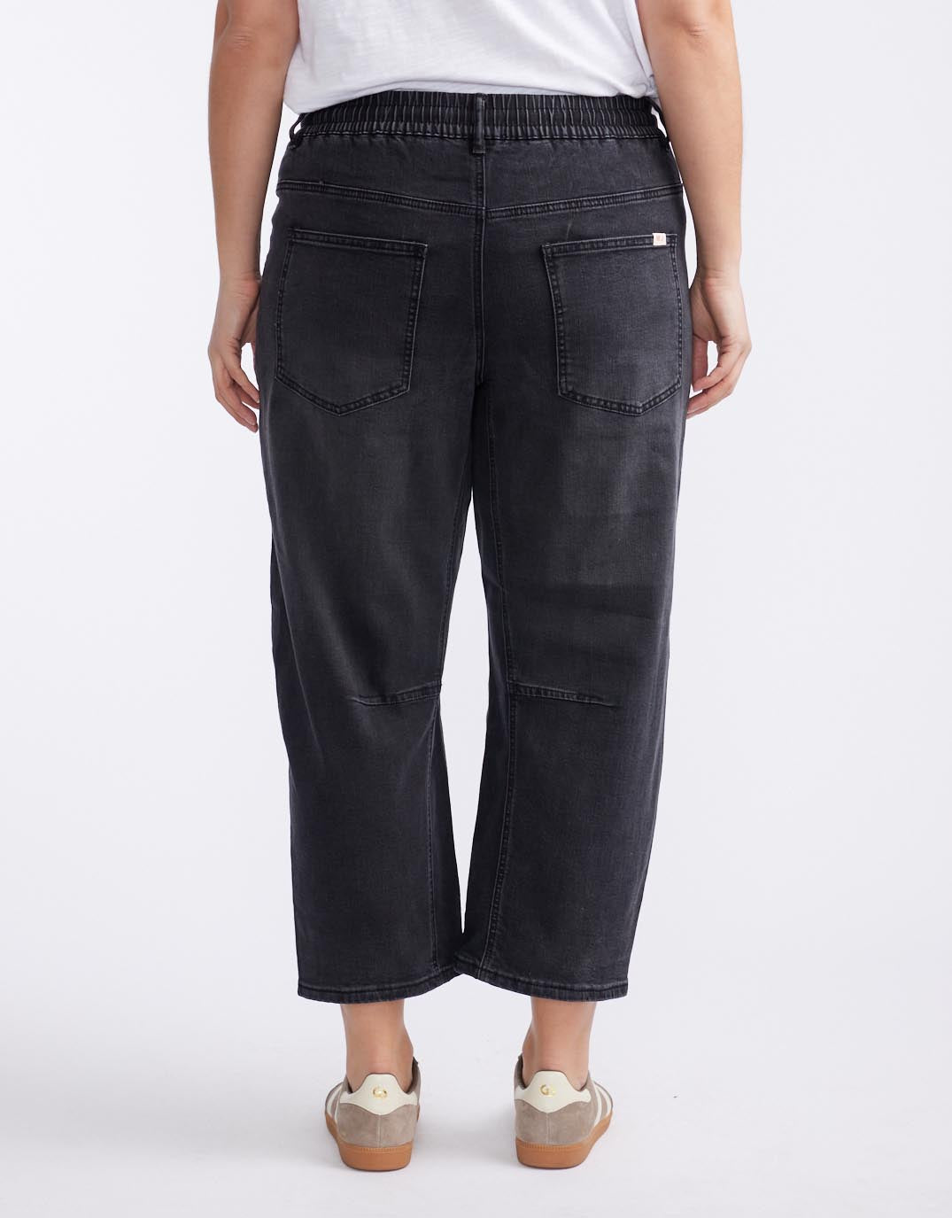 Leo Barrel Jeans - Black