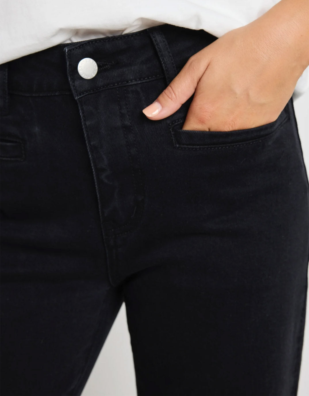 stories-be-told-concert-mid-rise-wide-leg-pocket-jean-black-womens-clothing