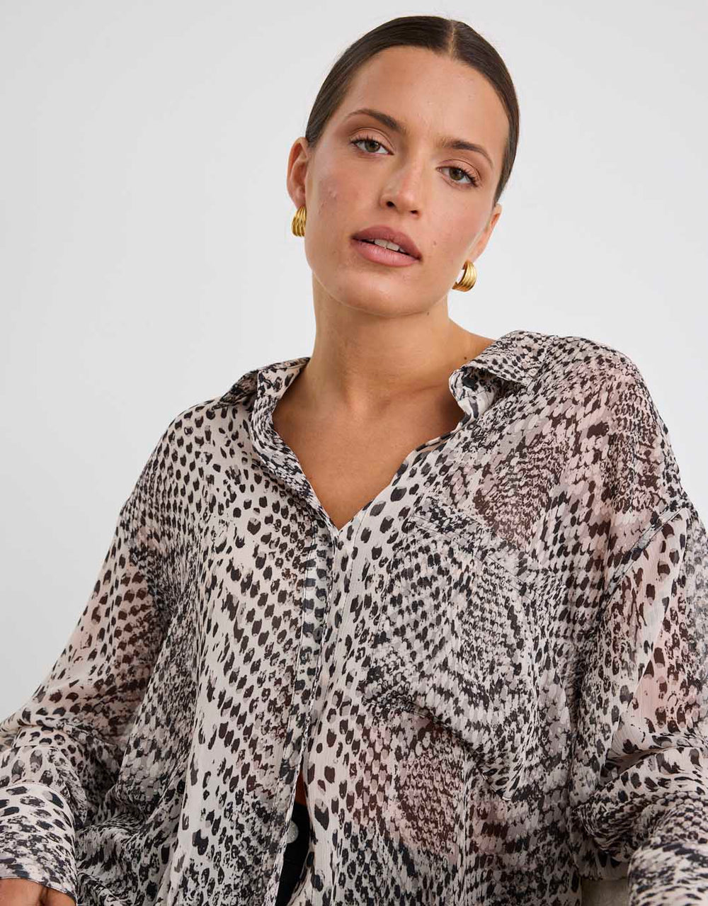 stories-be-told-felix-shirt-charcoal-snake-womens-clothing