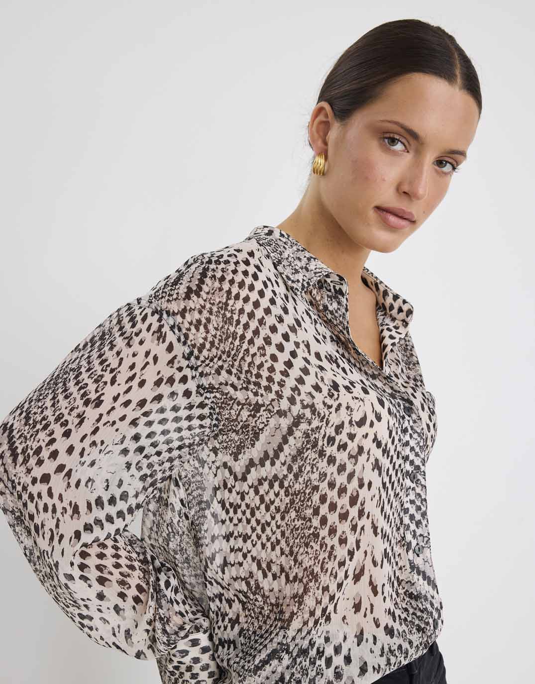 stories-be-told-felix-shirt-charcoal-snake-womens-clothing