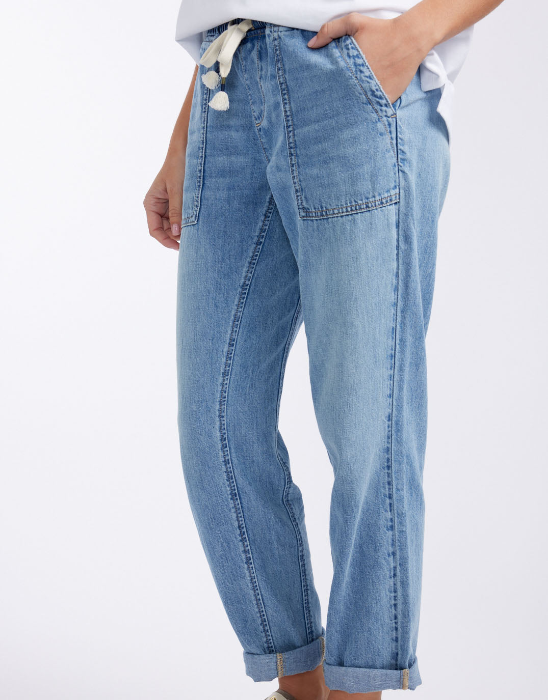 white-co-beach-comber-pant-mid-wash-womens-clothing