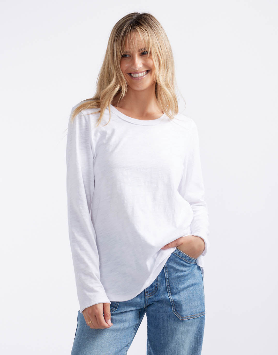 white-co-essential-scoop-hem-long-sleeve-t-shirt-white-womens-clothing