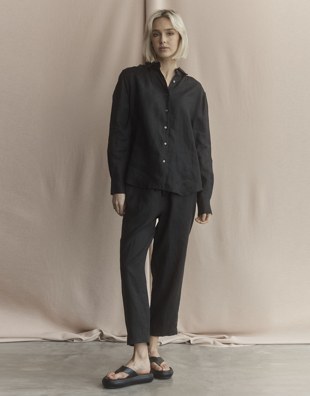 white-co-katie-linen-shirt-black-womens-clothing