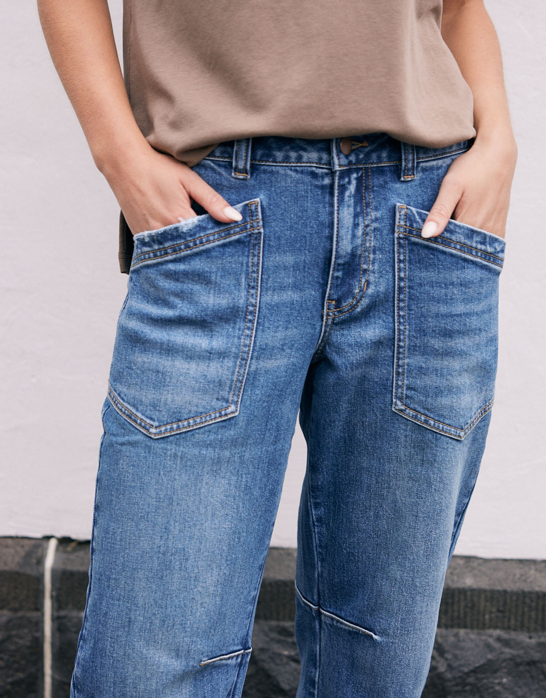 Saskia Cargo Barrel Jean - Mid Wash