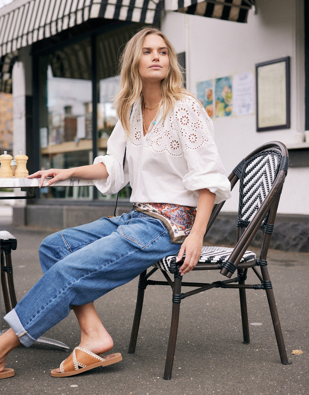 Saskia Cargo Barrel Jean - Mid Wash
