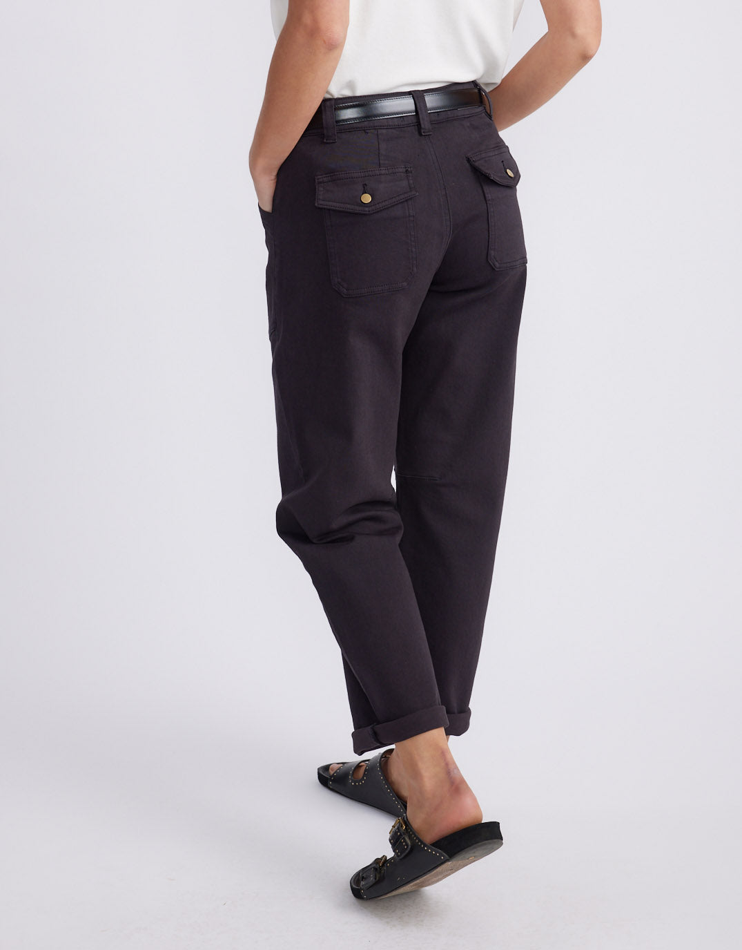 Saskia Stretch Cargo Barrel Jean - Washed Black