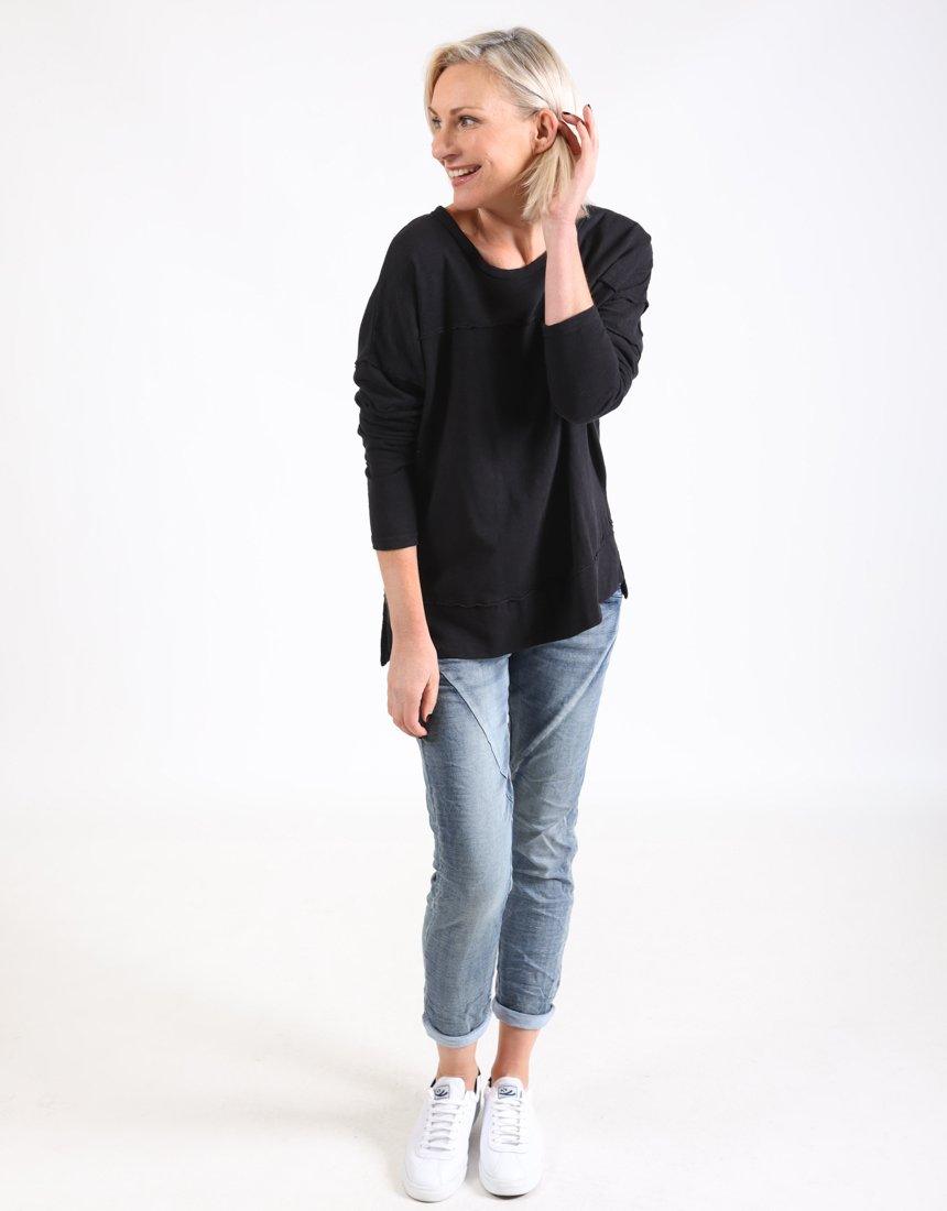 Foxwood - Jayne Throw On Top - Black - White & Co Living Jumpers