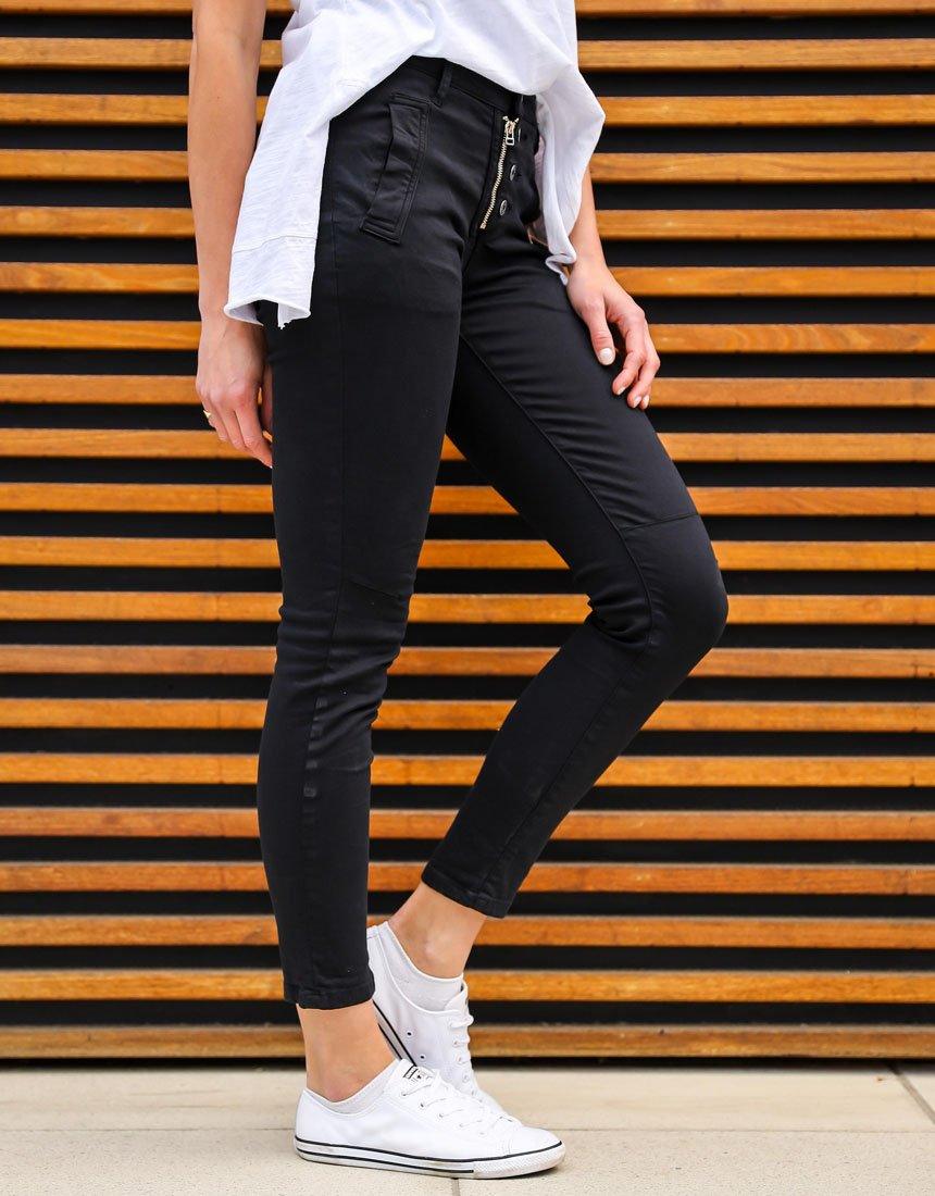 Italian Star - Italian Star Jeans - Black - White & Co Living Jeans