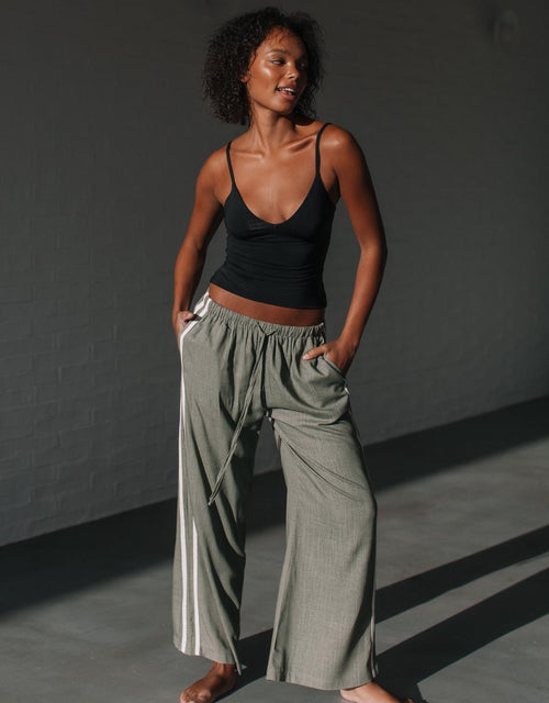 132-fashion-berlin-racer-stripe-pant-khaki-white-womens-clothing