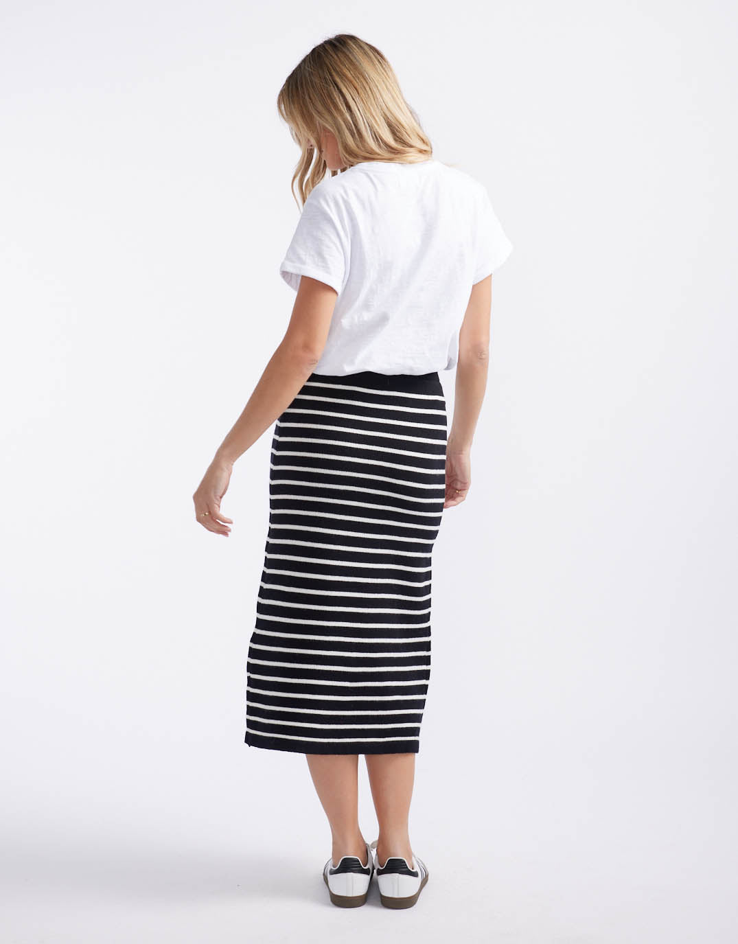 132-fashion-mari-skirt-black-white-stripe-womens-clothing