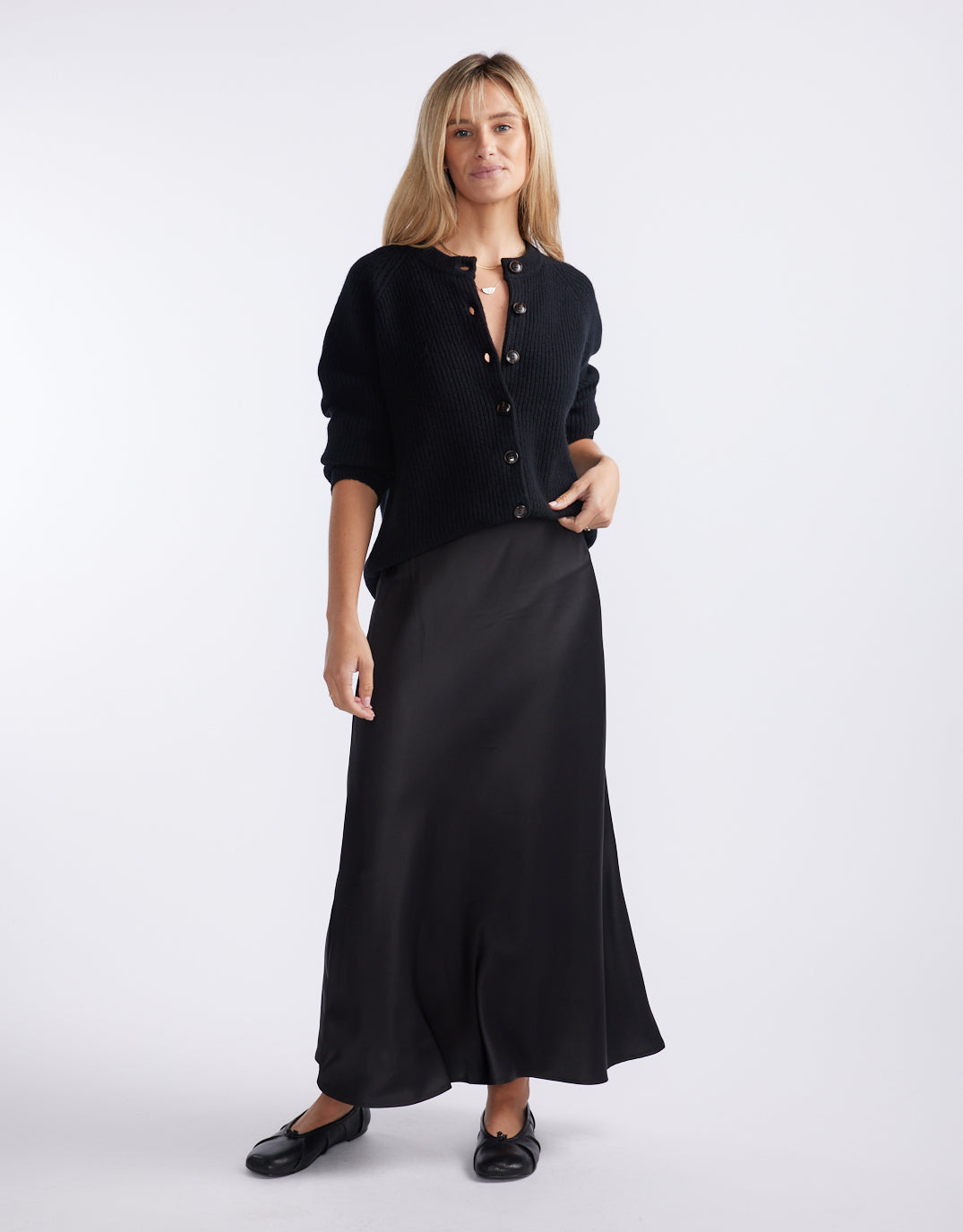 Maison Wool Cashmere Cardigan - Black