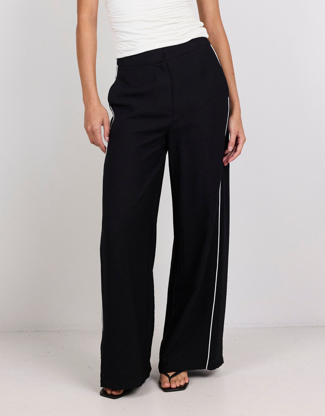 among-the-brave-exception-piped-side-pants-black-womens-clothing