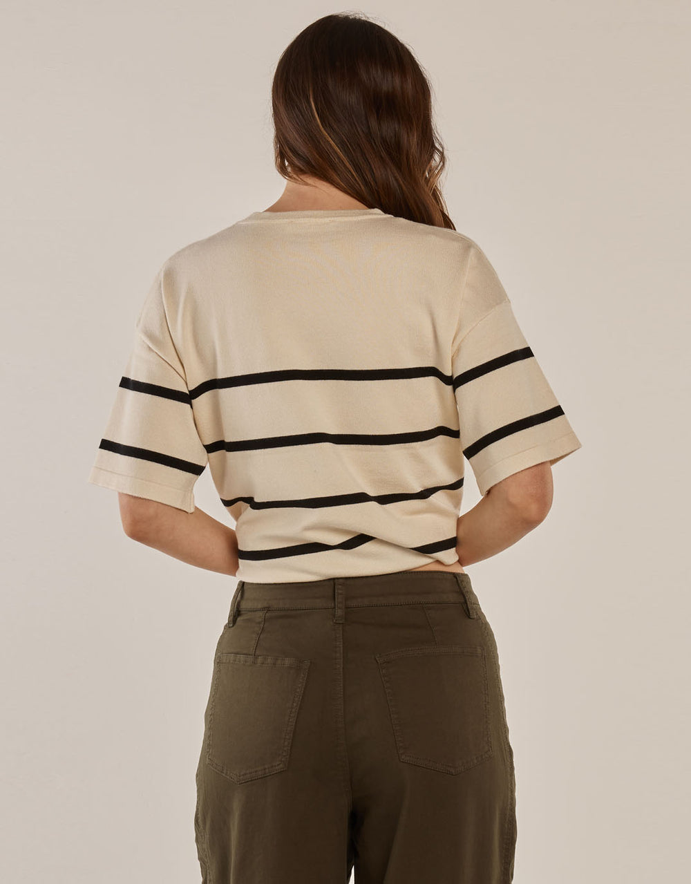 betty-basics-bailey-box-sweater-cream-licorice-womens-clothing