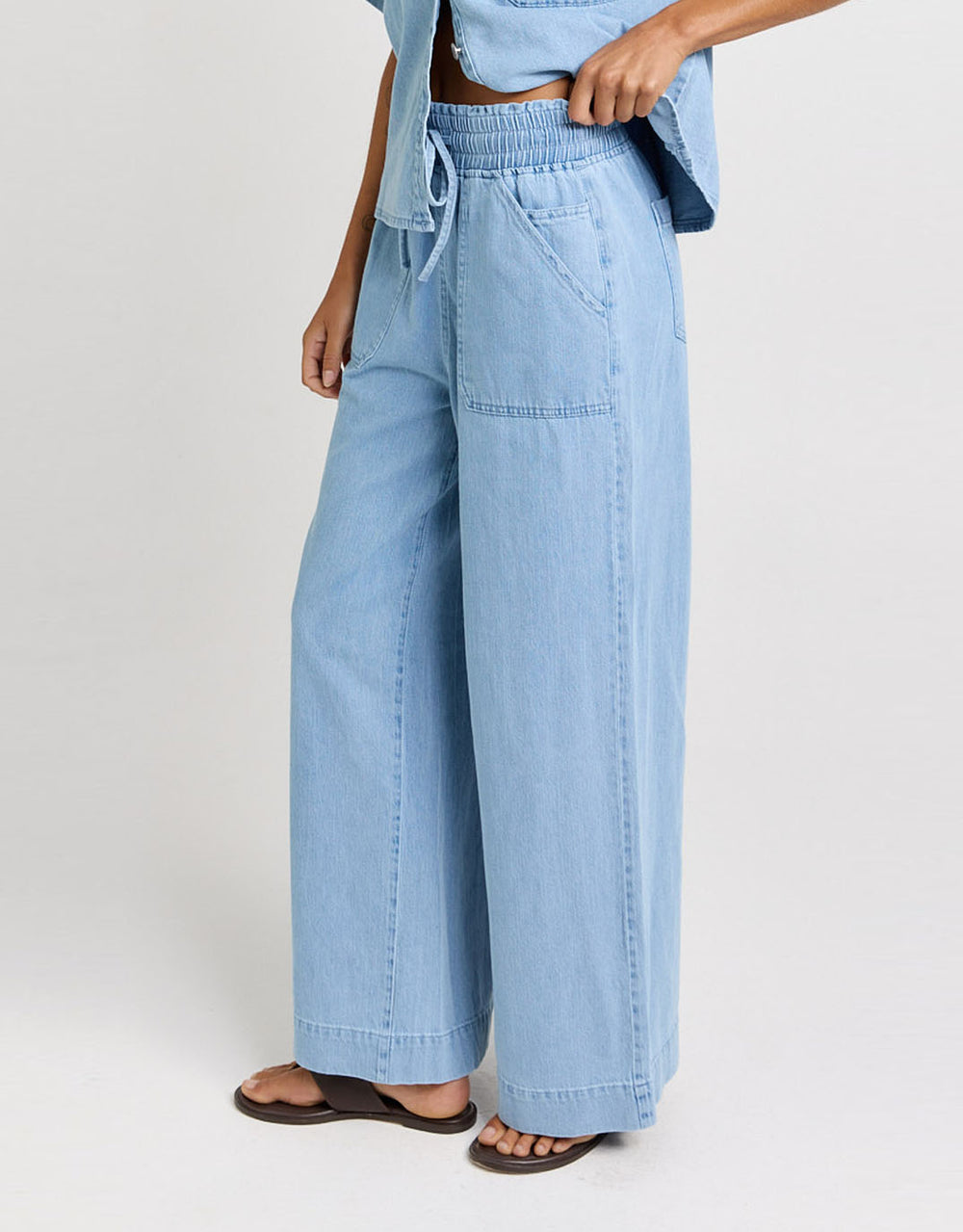 Safra Relax Leg Jean - Medium Wash