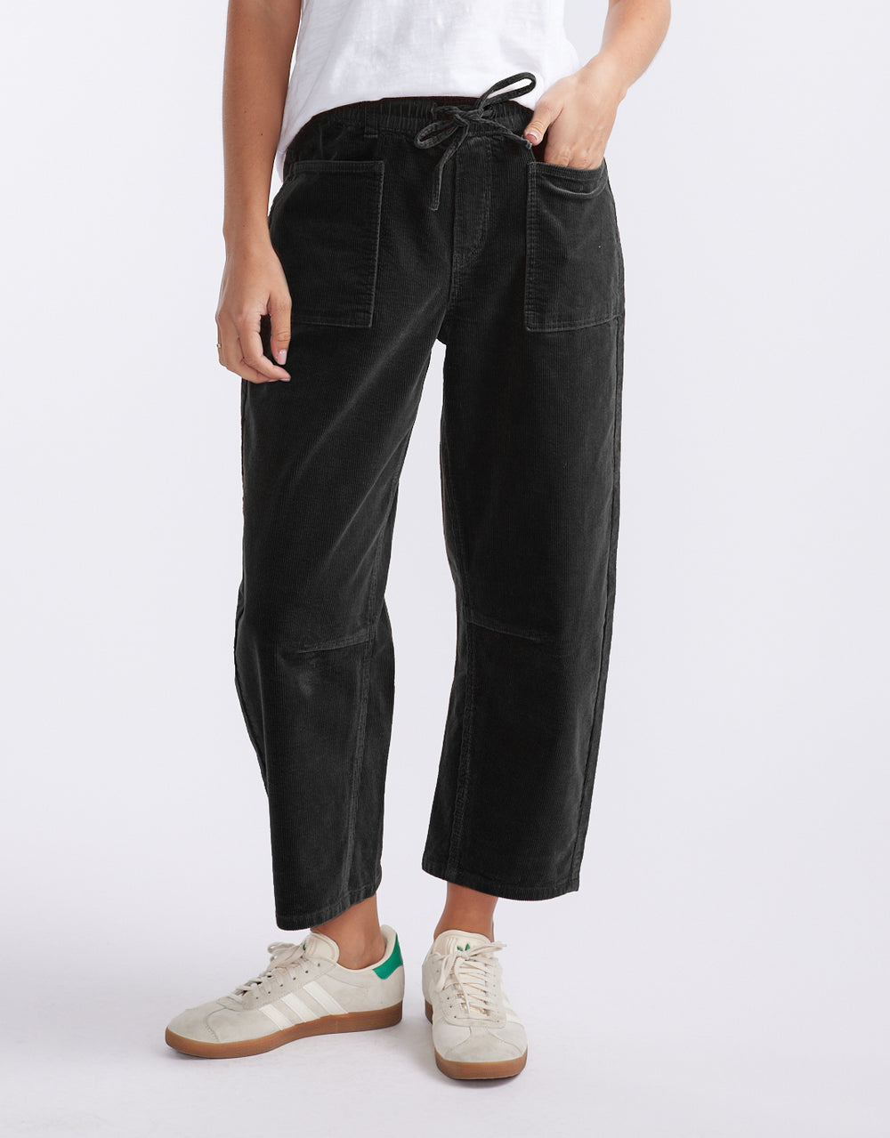 Cord Leo Barrel Jean - Black