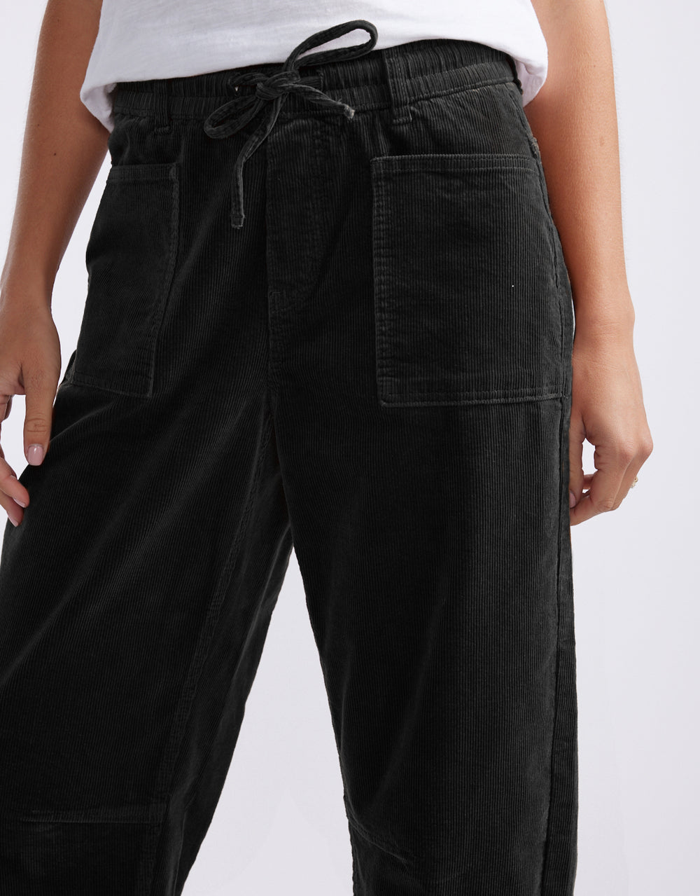 Cord Leo Barrel Jean - Black