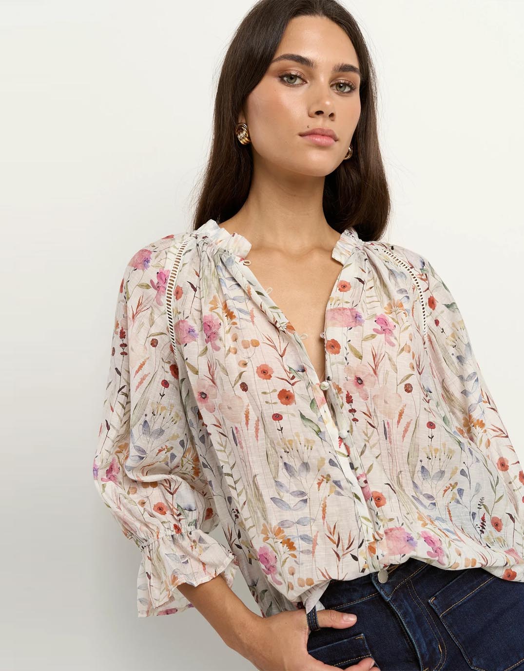 by-rosa-encounter-gathered-button-front-top-cream-floral-womens-clothing