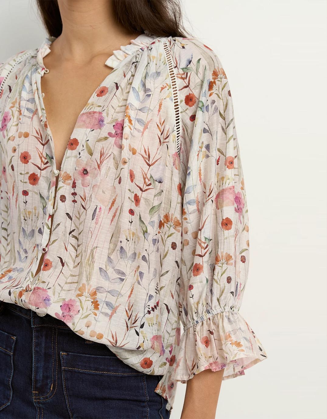 by-rosa-encounter-gathered-button-front-top-cream-floral-womens-clothing