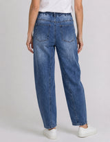 Sienna Barrel Jeans - Mid Blue