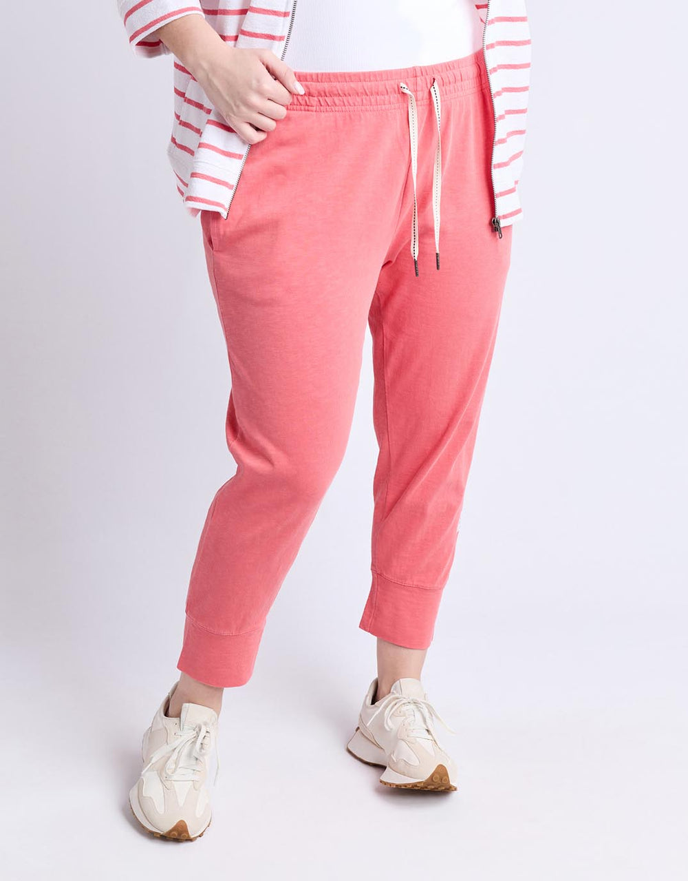 elm-3-4-brunch-pant-sugar-coral-womens-clothing