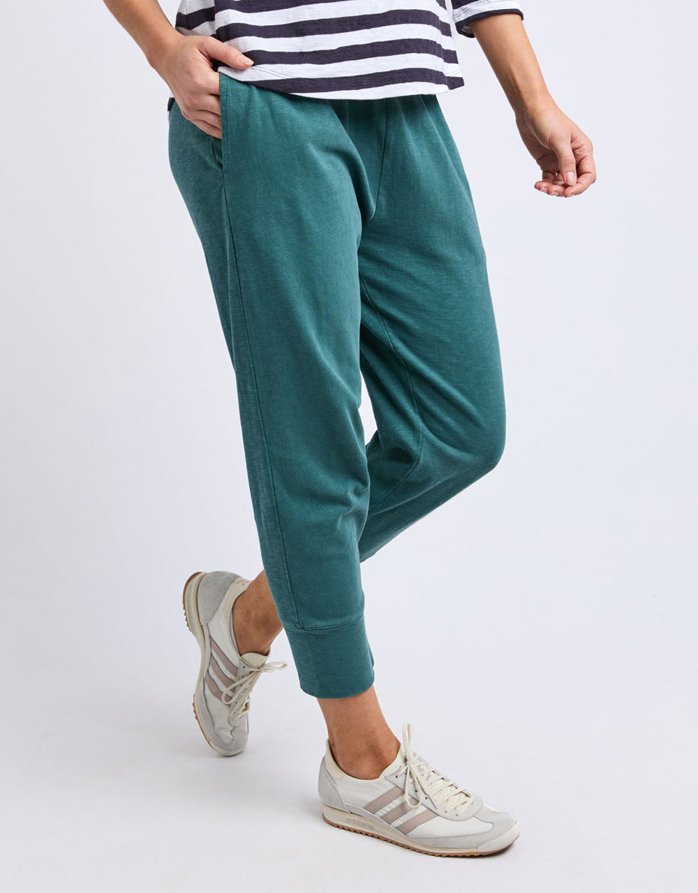 elm-3-4-brunch-pant-teal-womens-clothing