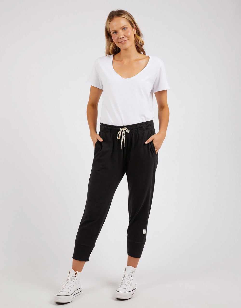 elm-3-4-brunch-pants-black-womens-clothing