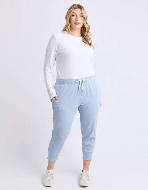 3/4 Brunch Pants - Sky Blue