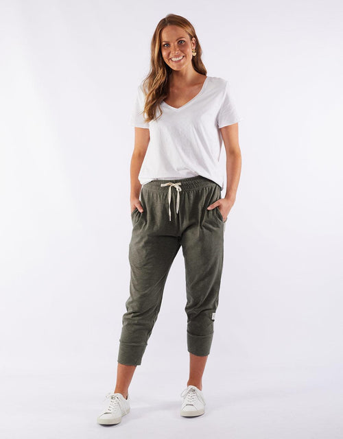3/4 Cargo Pants for Women Lightweight Drawstring Loose Quick Dry Outdoor  Travel Athletic Hiking Lantern Pants Summer Casual Jogger Chinos Ankle Pants(Army  Green,Small) at Amazon Women's Clothing store